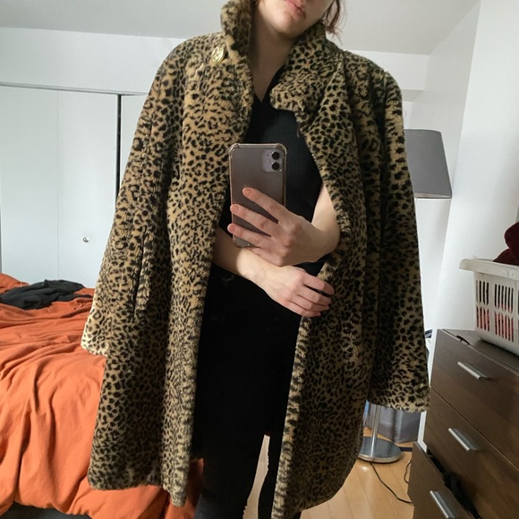 Oversized leopard fauz fur coat - Picture 3 of 4